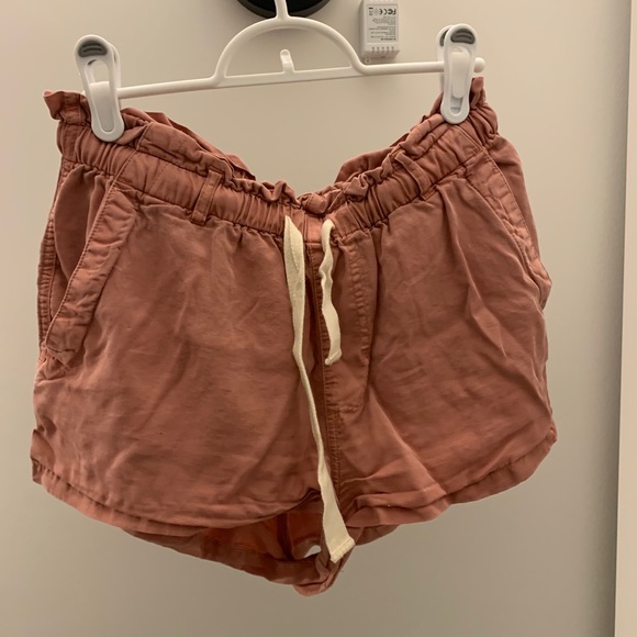 PINK SHORTS - Picture 1 of 2